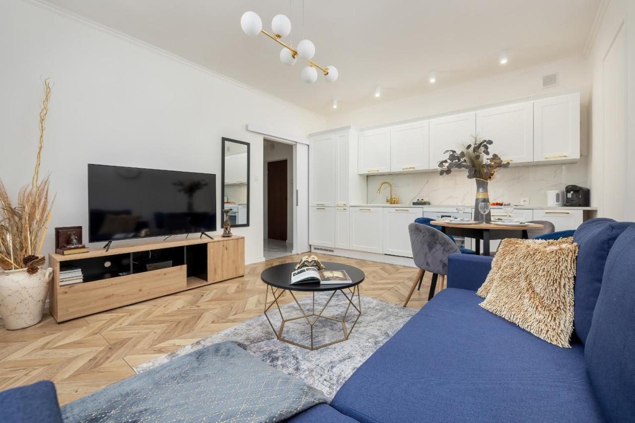 Beautiful One Bedroom Apartment Zamkowa By Rent Like Home Gdansk Bagian luar foto